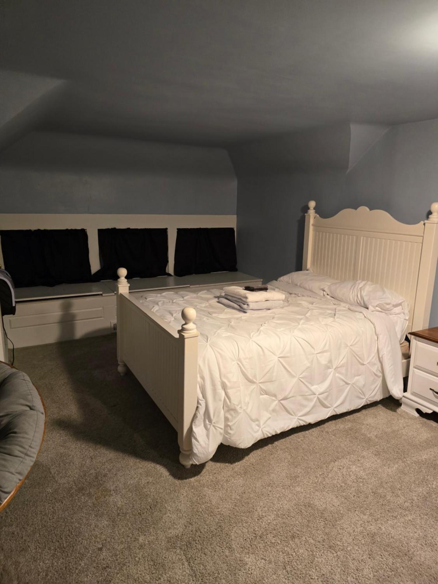 Unit 2 At Oilgate At Oakdale Homestay Akron